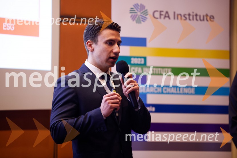  Viktor KukuneshCFA Research Challenge Local finals 2022/2023