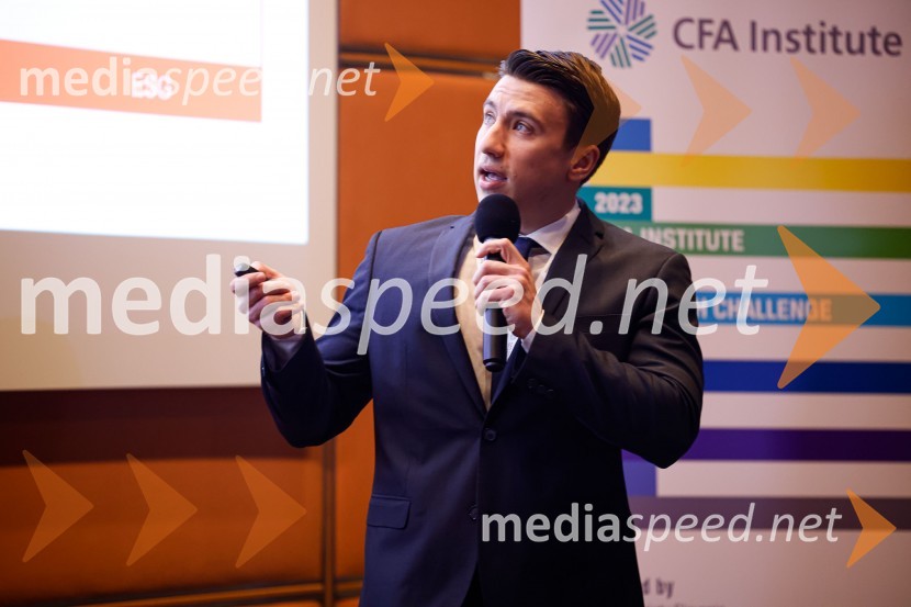  Viktor KukuneshCFA Research Challenge Local finals 2022/2023