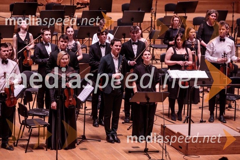   Arthur Stockel, klarinet;  Živa Ploj Peršuh, dirigentkaSlovenski mladinski orkester, 6. zimski festival 2023