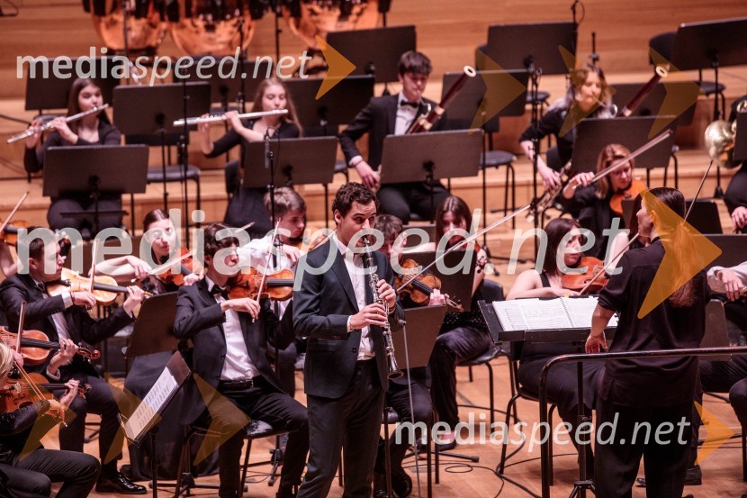   Arthur Stockel, klarinet;  Živa Ploj Peršuh, dirigentkaSlovenski mladinski orkester, 6. zimski festival 2023