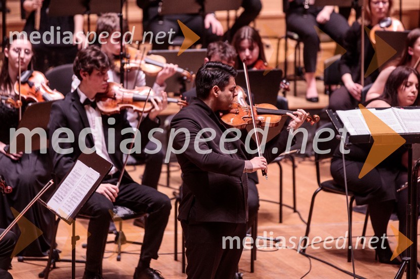  Robert Lakatoš, violinaSlovenski mladinski orkester, 6. zimski festival 2023