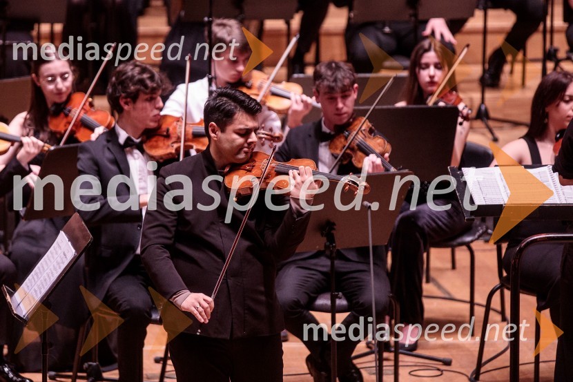  Robert Lakatoš, violinaSlovenski mladinski orkester, 6. zimski festival 2023