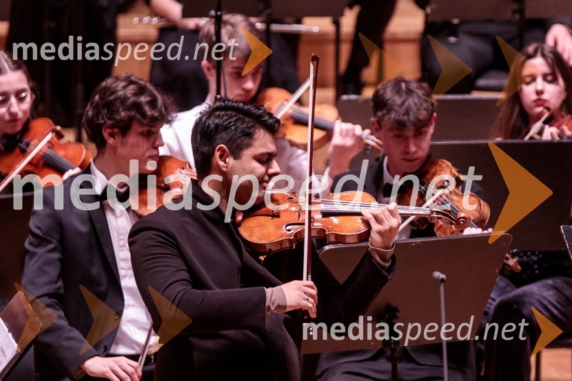  Robert Lakatoš, violinaSlovenski mladinski orkester, 6. zimski festival 2023