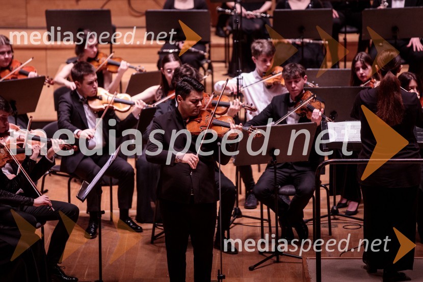  Robert Lakatoš, violinaSlovenski mladinski orkester, 6. zimski festival 2023