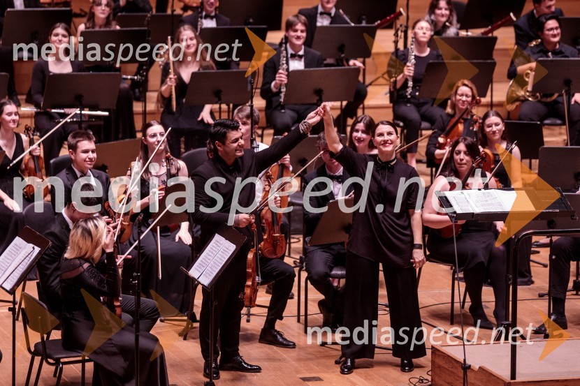  Robert Lakatoš, violina;  Živa Ploj Peršuh, dirigentkaSlovenski mladinski orkester, 6. zimski festival 2023