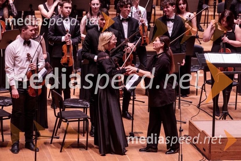  ... ;  Živa Ploj Peršuh, dirigentkaSlovenski mladinski orkester, 6. zimski festival 2023