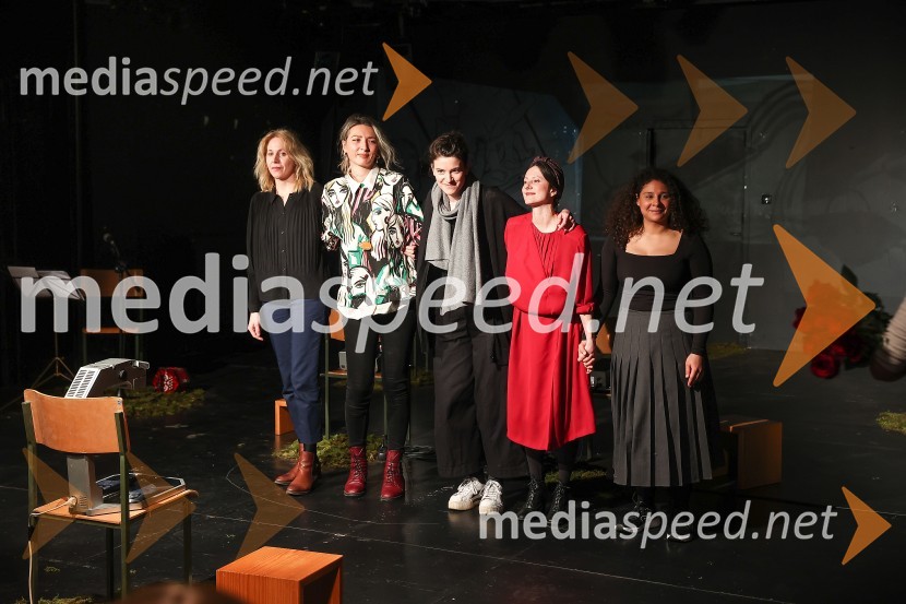  Barbara  Kapelj Osredkar;  Tijana Todorović, igralka;  Tjaša Črnigoj, režiserka;  Tea Vidmar, igralka;  Lina Akif, igralkaSpolna vzgoja II: Zmožnost, premiera, Nova Pošta, SMG Ljubljana