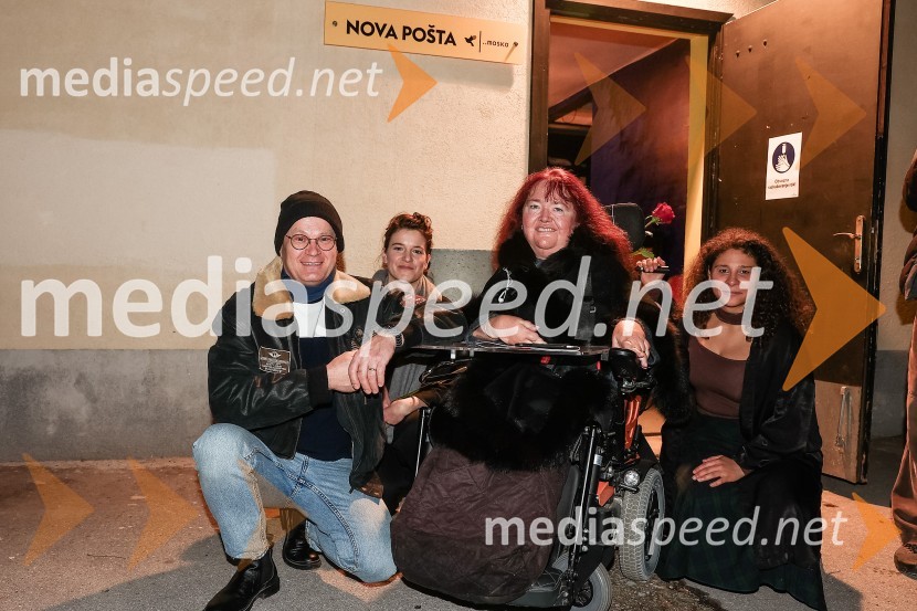  Uroš Sedej;  Tjaša Črnigoj, režiserka;  Martina Piskač;  Lina Akif, igralkaSpolna vzgoja II: Zmožnost, premiera, Nova Pošta, SMG Ljubljana