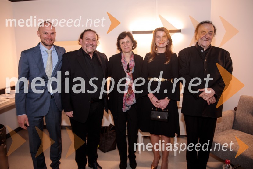  Martynas Kėvišas;  Darko  Brlek, direktor in umetniški vodja, Festival Ljubljana;  ... ;  Janja Lamberger;  Charles Dutoit, dirigentH. Berlioz: Rekviem, 6. Zimski festival 2023