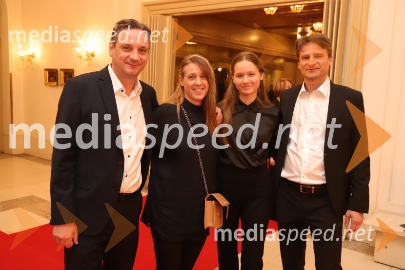  Gvido Jemenšek, svetovalec uprave,  Nova KBM;  ... ;  ... ;  ... Don Carlo, premiera opere v SNG Maribor