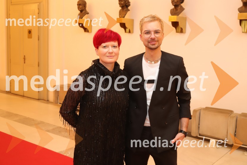  Valerija Grubelnik, Cvetličarna Grubelnik;  David Hojnik, modni oblikovalec DH fashionDon Carlo, premiera opere v SNG Maribor