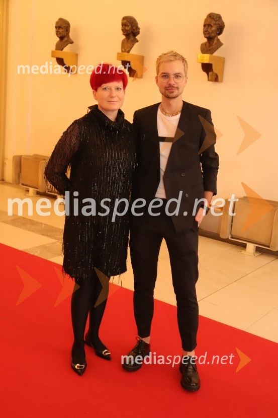  Valerija Grubelnik, Cvetličarna Grubelnik;  David Hojnik, modni oblikovalec DH fashionDon Carlo, premiera opere v SNG Maribor