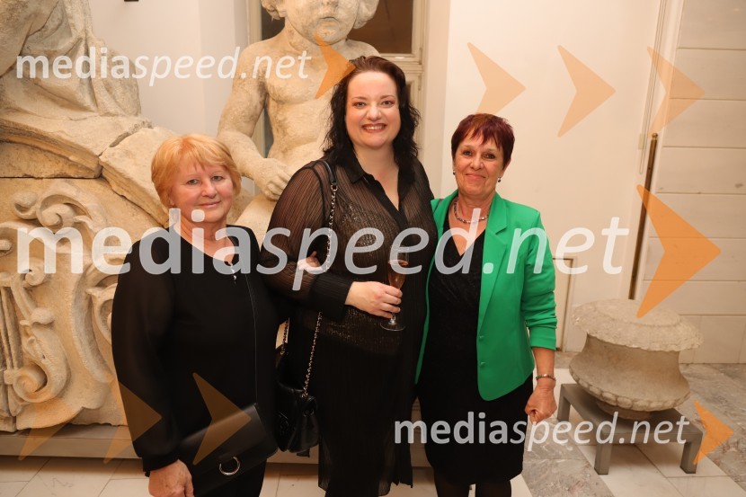  ... ;  Rebeka Lokar, operna pevka;  ... Don Carlo, premiera opere v SNG Maribor