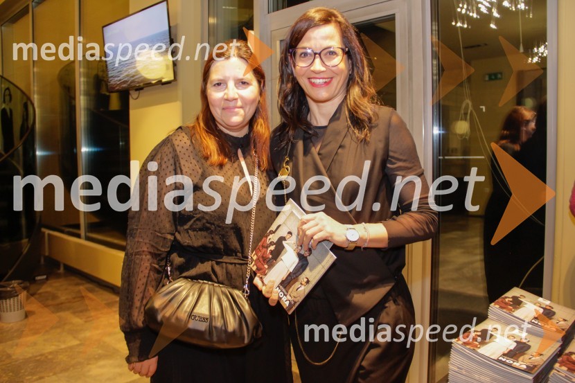  Teja Pelko, novinarka, Svet24;  Simona  Belle, služba za stike z javnostmi MGLNora, premiera v MGL Ljubljana