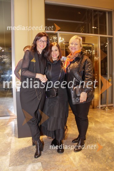  Simona  Belle, služba za stike z javnostmi MGL;  ... ;  ... Nora, premiera v MGL Ljubljana