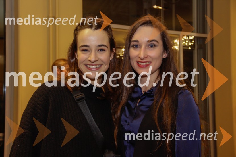  Gaja Filač, igralka;  Gaja Višnar, igralkaNora, premiera v MGL Ljubljana