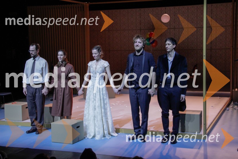  Jernej Gašperin, igralec;  Nina Rakovec, igralka, pevka;  Ajda Smrekar, igralka;  Matej   Puc, igralec;  Jurij Drevenšek, igralecNora, premiera v MGL Ljubljana