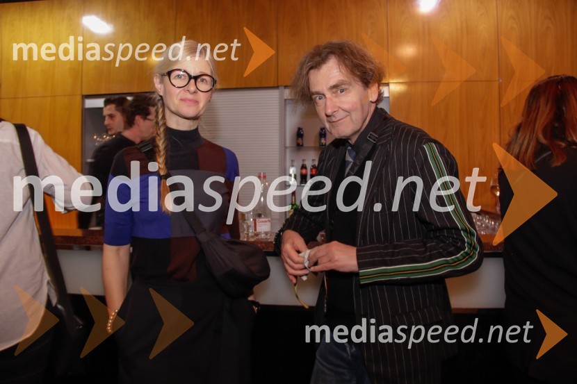  Natalija Pihler, profesorica nemščine;  Marko Crnkovič, kolumnist, urednik portala Fokus PokusNora, premiera v MGL Ljubljana