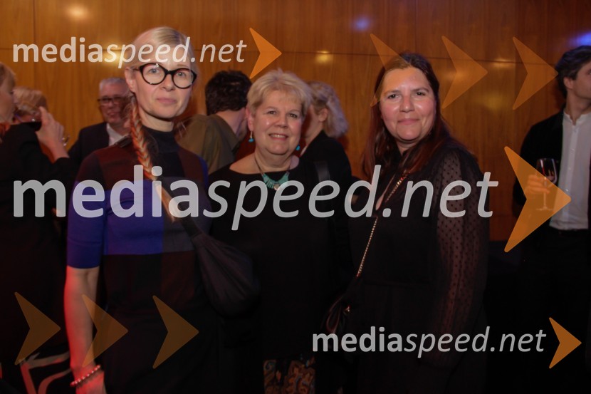  Natalija Pihler, profesorica nemščine;  Irena  Butoln, germanistka;  Teja Pelko, novinarka, Svet24Nora, premiera v MGL Ljubljana
