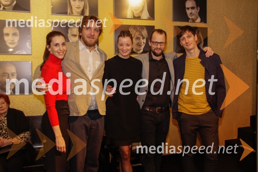  Nina Rakovec, igralka, pevka;  Matej Puc, igralec;  Ajda Smrekar, igralka;  Jernej Gašperin, igralec;  Jurij Drevenšek, igralecNora, premiera v MGL Ljubljana