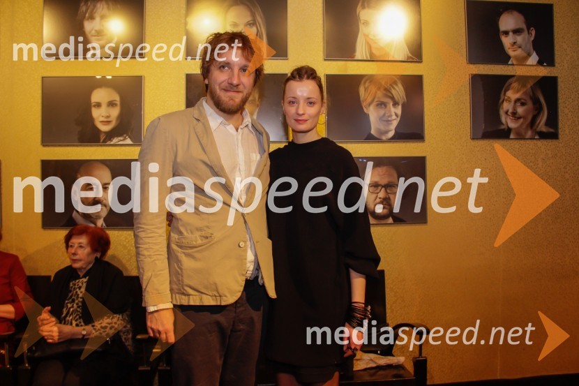  Matej   Puc, igralec;  Ajda Smrekar, igralkaNora, premiera v MGL Ljubljana