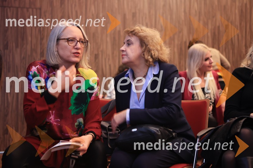  Ksenija Horvat, novinarka;  Oksana Zabužko, ukrajinska avtoricaLiterature sveta Fabula 2023, otvoritev festivala