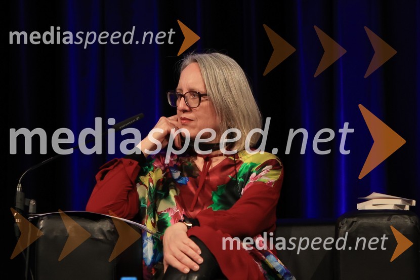  Ksenija Horvat, novinarkaLiterature sveta Fabula 2023, otvoritev festivala