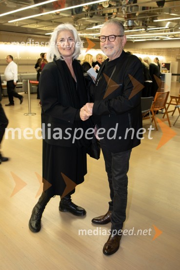  Eva Kozlevčar, glasbenica;  Tomaž Kozlevčar, vokalistSlovenka leta 2023 je igralka Milena Zupančič