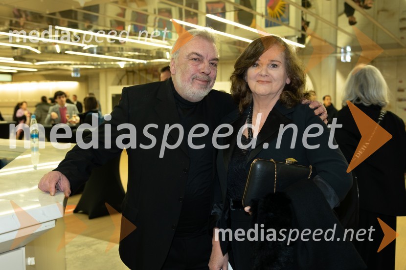  Jurij Dobrila, kipar in oblikovalec, predsednik DOS;  Blanka Stepančič Dobrila, oblikovalka in slikarkaSlovenka leta 2023 je igralka Milena Zupančič