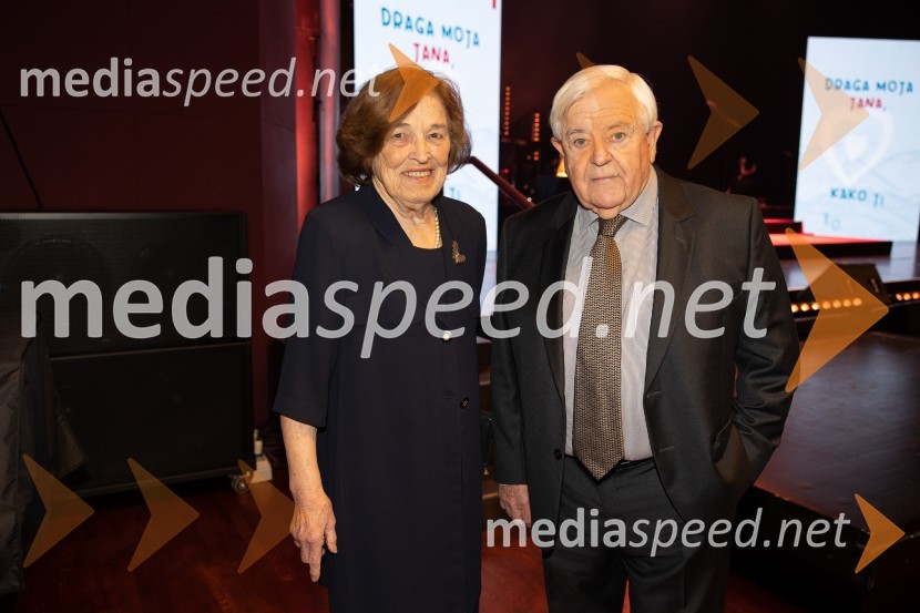  Štefka Kučan;  Milan Kučan, nekdanji predsednik Republike SlovenijeSlovenka leta 2023 je igralka Milena Zupančič