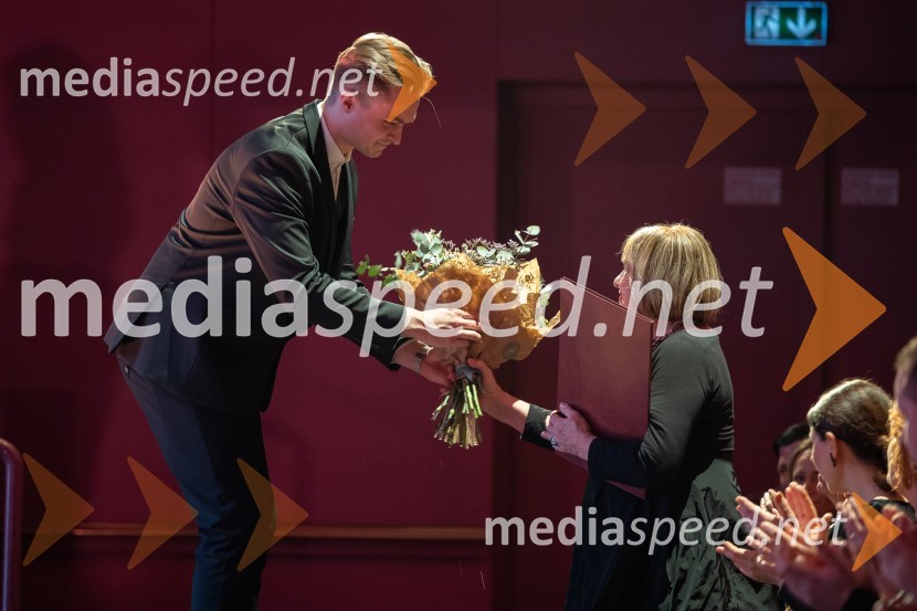  ... ;  Dušanka Zabukovec, prevajalkaSlovenka leta 2023 je igralka Milena Zupančič