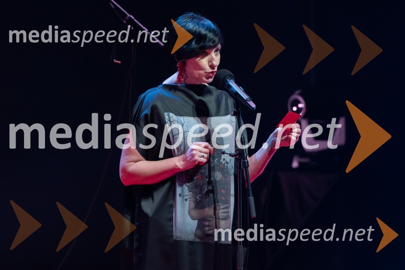  Melita Berzelak, odgovorna urednica revij Zarja in Pomagaj si samSlovenka leta 2023 je igralka Milena Zupančič