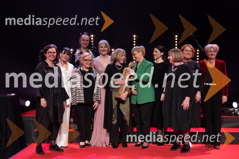 dr. Maja Čemažar, onkologinja;  Gloria Kotnik, deskarka na snegu ;  Matea Benedetti, modna oblikovalka;  Katja Bašič, modna oblikovalka;  Suzana Anžur, gasilka;  Milena  Zupančič, igralka; dr. Nataša Pirc Musar, predsednica Republike Slovenije;  Živa Ploj Peršuh, dirigentka;  Dušanka Zabukovec, prevajalka;  Tatjana Pirc, novinarka;  Erika OblakSlovenka leta 2023 je igralka Milena Zupančič