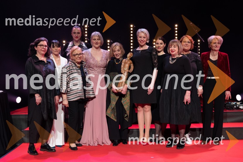 dr. Maja Čemažar, onkologinja;  Gloria Kotnik, deskarka na snegu ;  Matea Benedetti, modna oblikovalka;  Katja Bašič, modna oblikovalka;  Suzana Anžur, gasilka;  Milena  Zupančič, igralka; mag. Urška Klakočar Zupančič, predsednica Državnega zbora RS, podpredsednica, Gibanje Svoboda;  Živa Ploj Peršuh, dirigentka;  Dušanka Zabukovec, prevajalka;  Tatjana Pirc, novinarka;  Erika OblakSlovenka leta 2023 je igralka Milena Zupančič