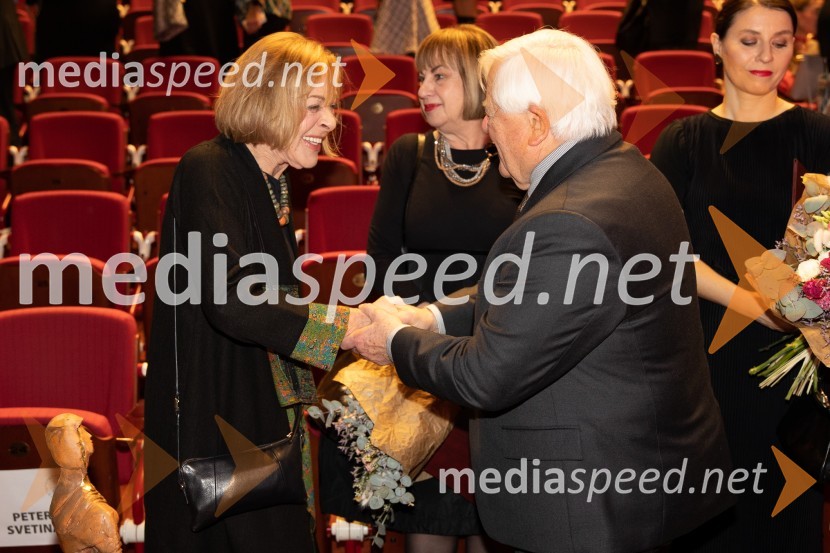  Milena  Zupančič, igralka;  Milan Kučan, nekdanji predsednik Republike SlovenijeSlovenka leta 2023 je igralka Milena Zupančič