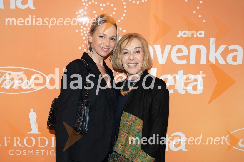  Maša Jovanović;  Milena  Zupančič, igralkaSlovenka leta 2023 je igralka Milena Zupančič