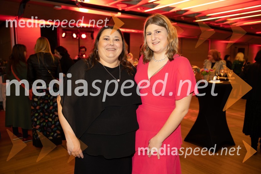  Urška Vučak Markež, igralka;  ... Slovenka leta 2023 je igralka Milena Zupančič