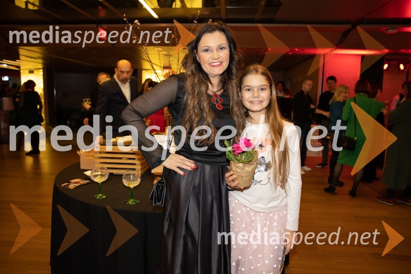 mag. Andreja  Jernejčič, direktorica podjetja Lin&Nil;  Princesa JernejčičSlovenka leta 2023 je igralka Milena Zupančič