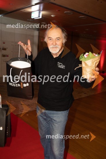  Dragan  Bulič, glasbeni urednikSlovenka leta 2023 je igralka Milena Zupančič