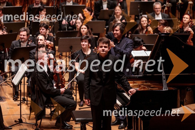  Roman Lopatinski, pianist1. Finalni večer Mednarodnega klavirskega tekmovanja Festivala Ljubljana