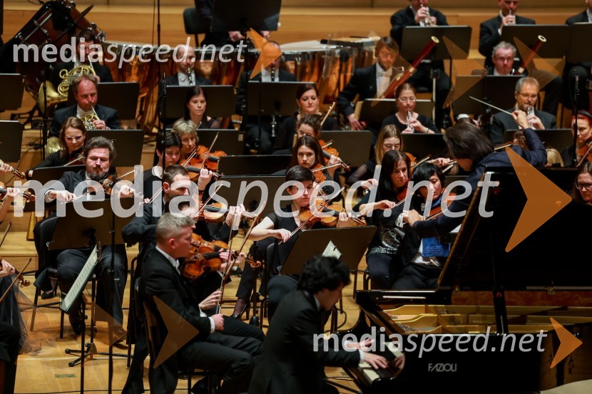  Yuanfan Yang, pianist2. finalni večer Mednarodnega klavirskega tekmovanja, zaključek 6. zimskega festivala