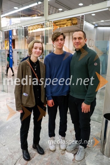  ... ;  Jalen Košir;  Jure Košir, nekdanji smučar2. finalni večer Mednarodnega klavirskega tekmovanja, zaključek 6. zimskega festivala