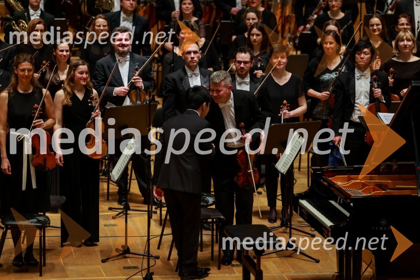  Yangrui Cai, pianist2. finalni večer Mednarodnega klavirskega tekmovanja, zaključek 6. zimskega festivala