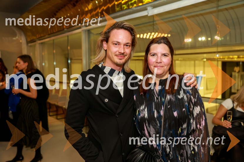  Luka Markus Štajer, pevec, igralec;  Teja Pelko, novinarka, Svet242. finalni večer Mednarodnega klavirskega tekmovanja, zaključek 6. zimskega festivala