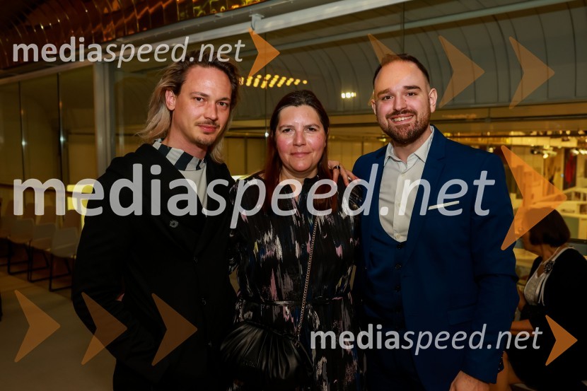  Luka Markus Štajer, pevec, igralec;  Teja Pelko, novinarka, Svet24;  Žiga Lakner, pevec2. finalni večer Mednarodnega klavirskega tekmovanja, zaključek 6. zimskega festivala