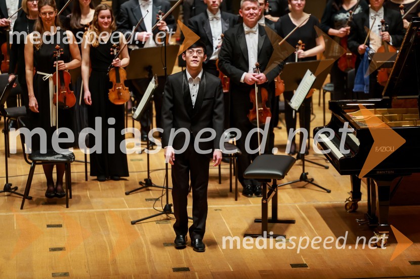  Kai-Min Chang, pianist2. finalni večer Mednarodnega klavirskega tekmovanja, zaključek 6. zimskega festivala