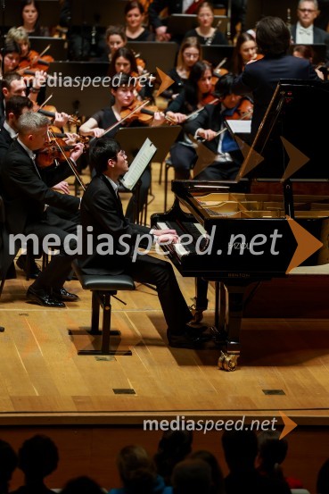  Kai-Min Chang, pianist2. finalni večer Mednarodnega klavirskega tekmovanja, zaključek 6. zimskega festivala