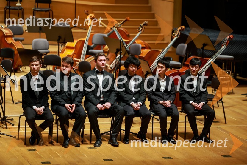  Vladislav Khandohi, pianist;  Roman Lopatinski, pianist;  Kostandin Tashko, pianist;  Yuanfan Yang, pianist;  Yangrui Cai, pianist;  Kai-Min Chang, pianist2. finalni večer Mednarodnega klavirskega tekmovanja, zaključek 6. zimskega festivala