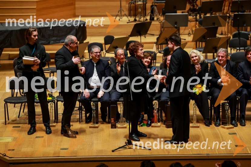  ... ;  Epifanio Comis, pianist, umetniški vodja tekmovanja Mednarodno klavirsko tekmovanje;  Dubravka  Tomšič Srebotnjak, pianistka;  Roman Lopatinski, pianist2. finalni večer Mednarodnega klavirskega tekmovanja, zaključek 6. zimskega festivala