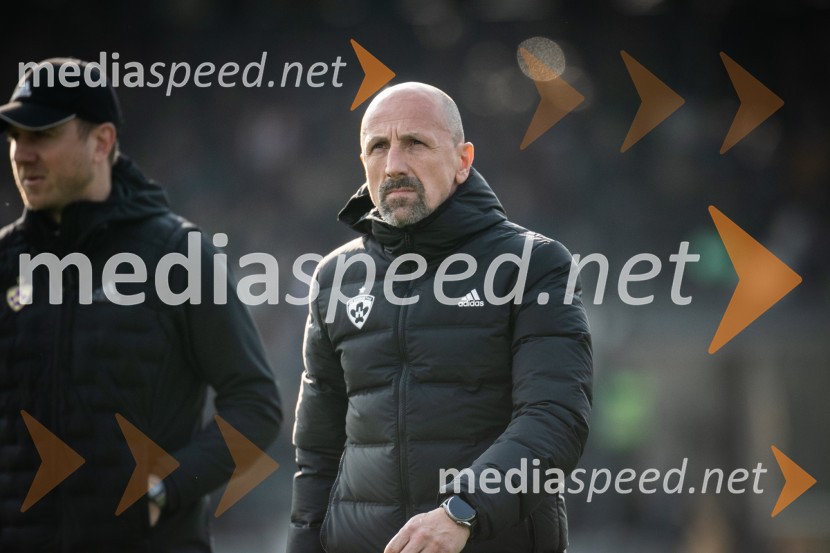  Damir Krznar, trener NK MariborNŠ Mura v 25. krogu Prve lige Telemach končala zmagovalni niz NK Maribor
